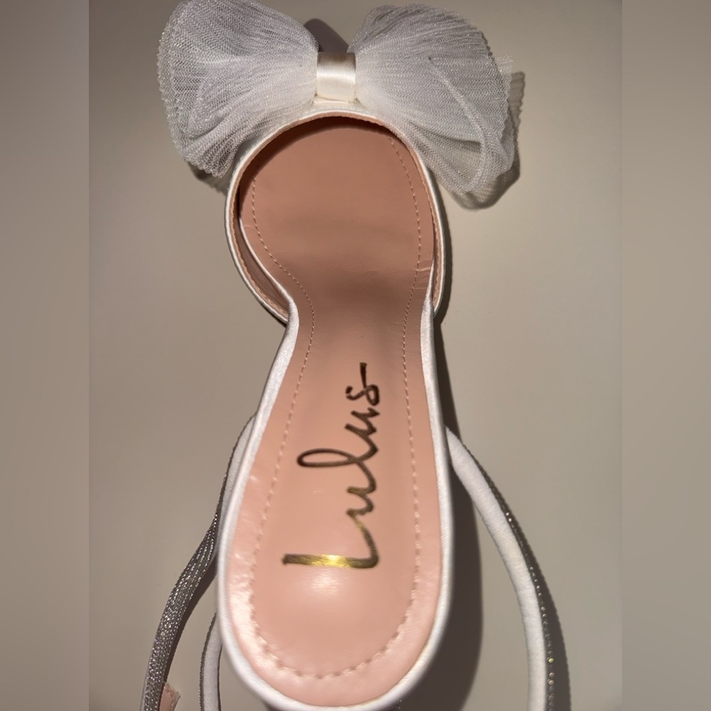 Lulu's Lelanee white satin rhinestone bow ankle strap pumps - Picture 4 of 7